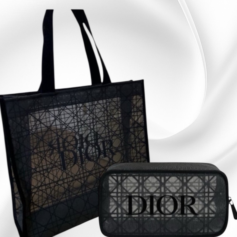 FLASH SALE🔥🔥NWT Dior Black Geometric Tote and Pouch💗💗💗